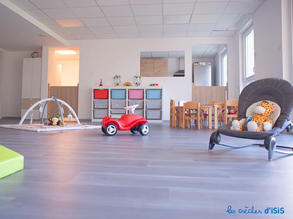 Salle de vie à la crèche Les P’tits Poussins d’Isis – Haguenau